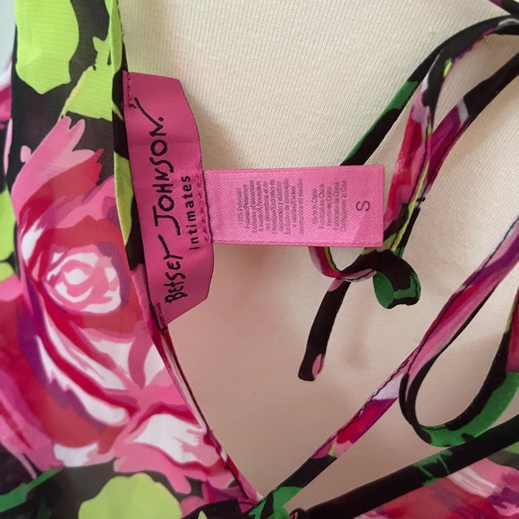 Betsey Johnson, floral, intimates romper - Picture 7 of 7